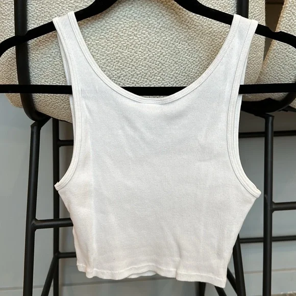 Aritzia TNA Ribbed Crop Top - Picture 3 of 5